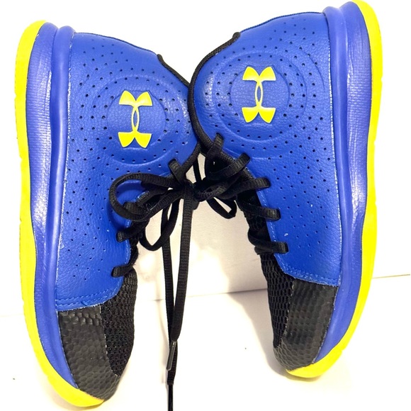 Unfer Armour Basketball - Picture 4 of 15